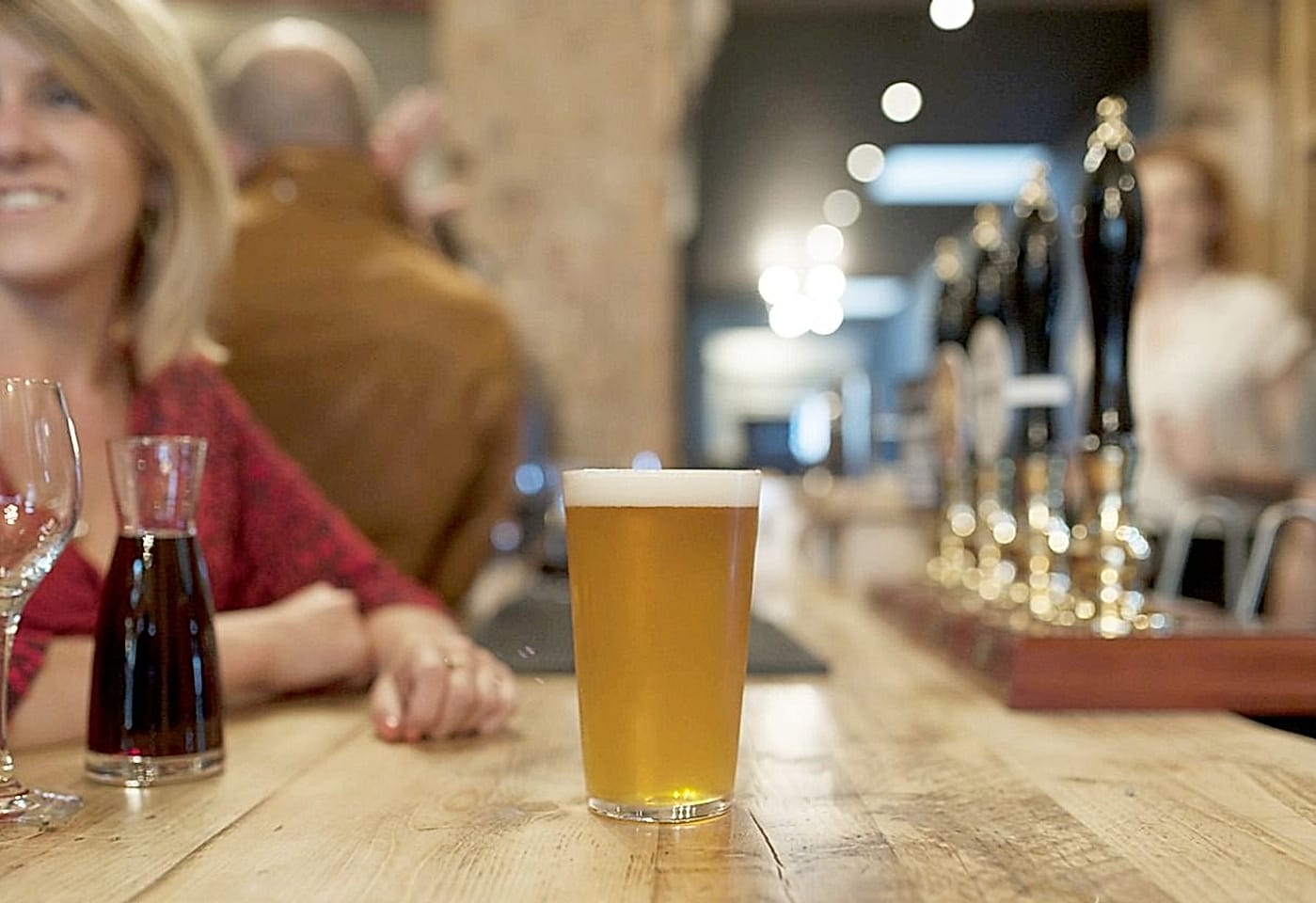 1000 Trades birmingham bar 3