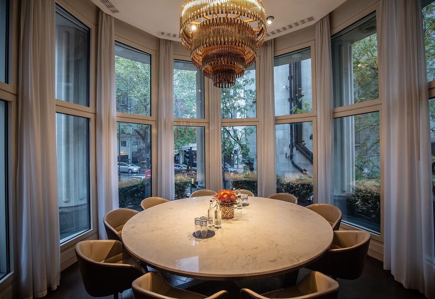 12 Hay Hill’s Ground Round mayfair meeting room 2