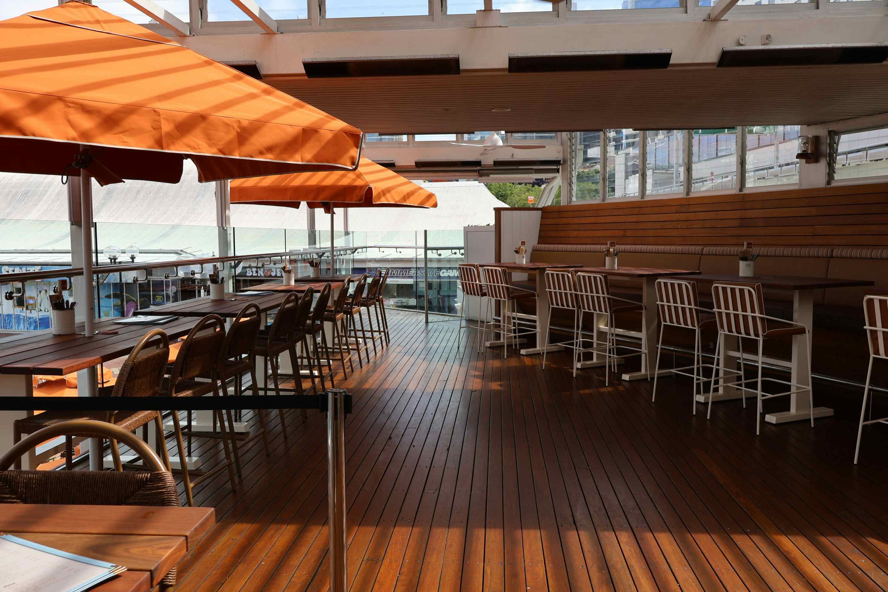 North End. Helm Cockle Bay - The Terrace image 3