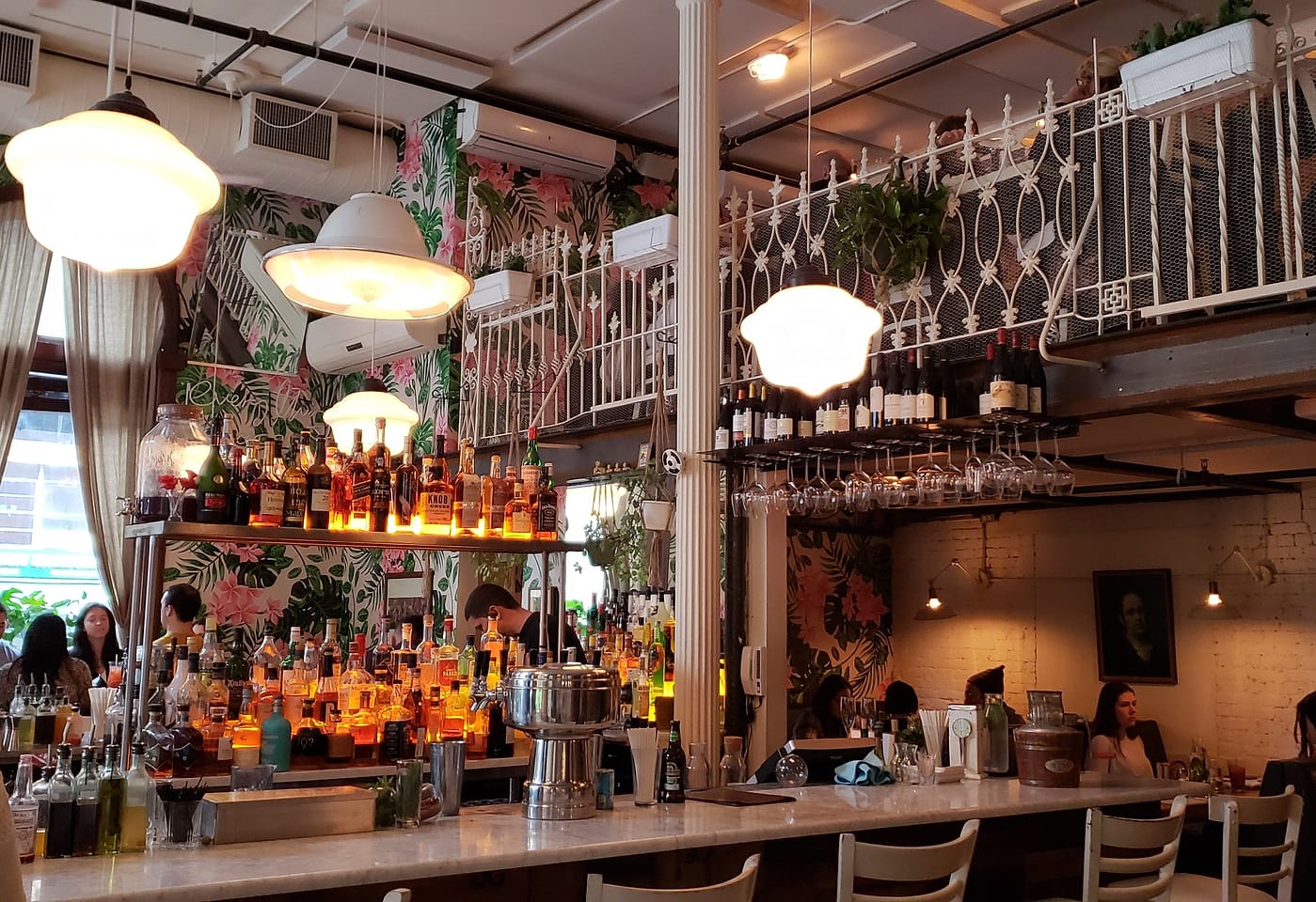 Find the most Southern charm at this Tribeca business dinner restaurant: 18031