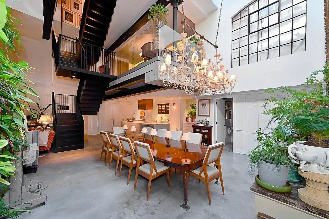 A characterful City of London meeting room in a converted brewery loft: 1900s Cooperage Loft image 3