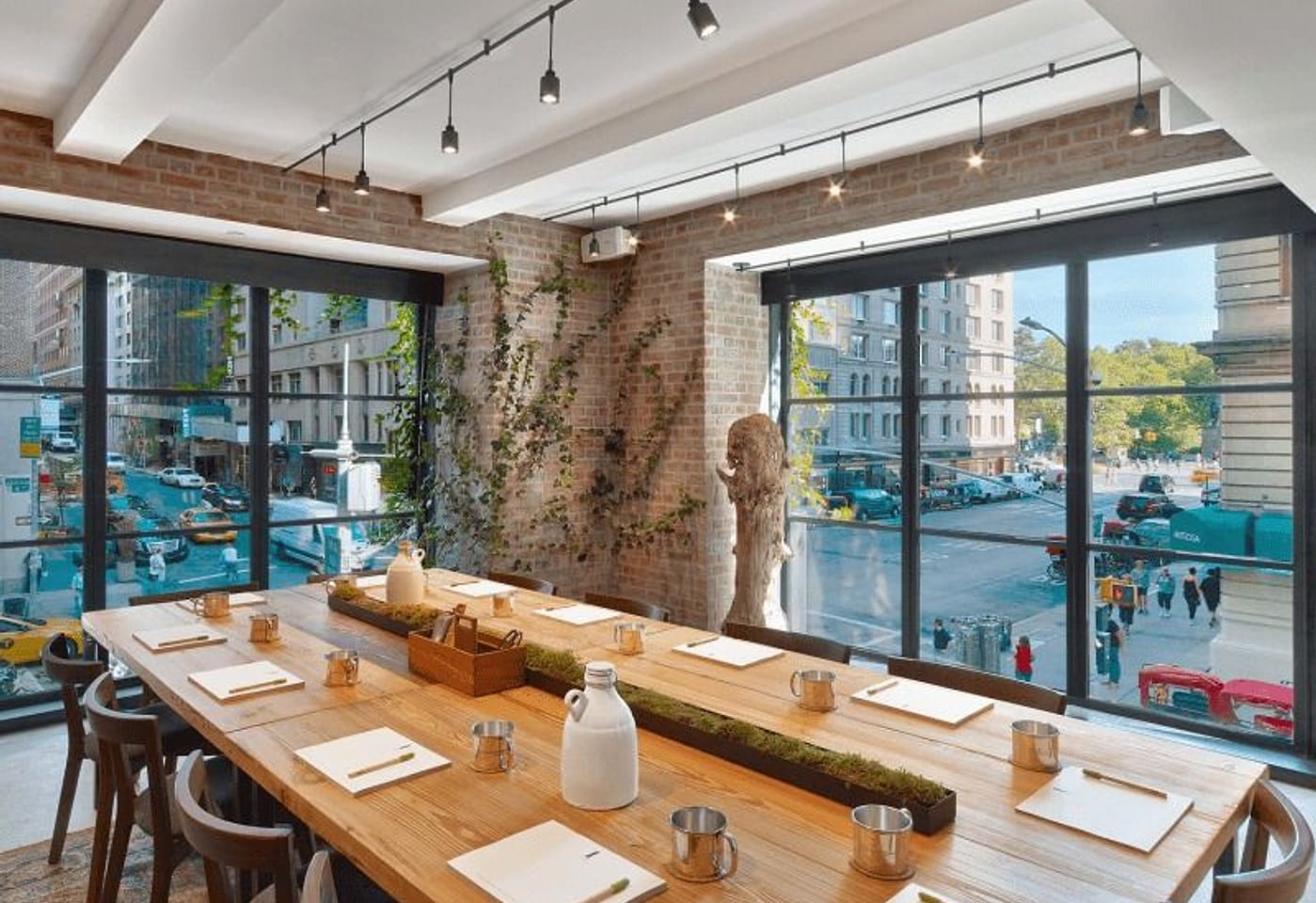 Sustainable meeting spaces overlooking Central Park: 1 Hotel 1