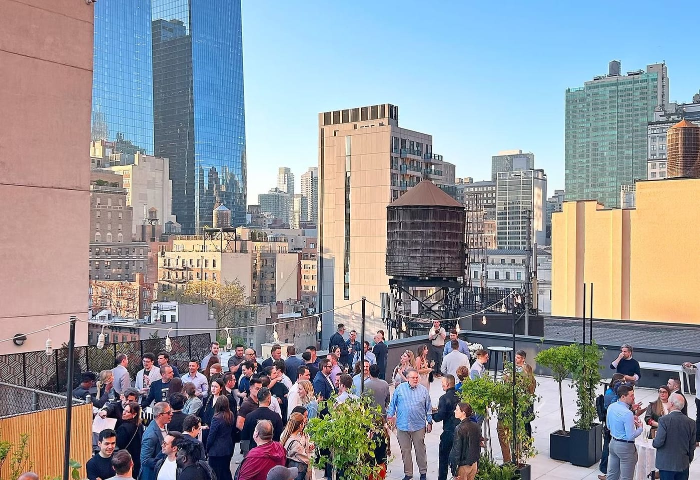Rooftop oasis and flexible creative space: ILA Penthouse image 3