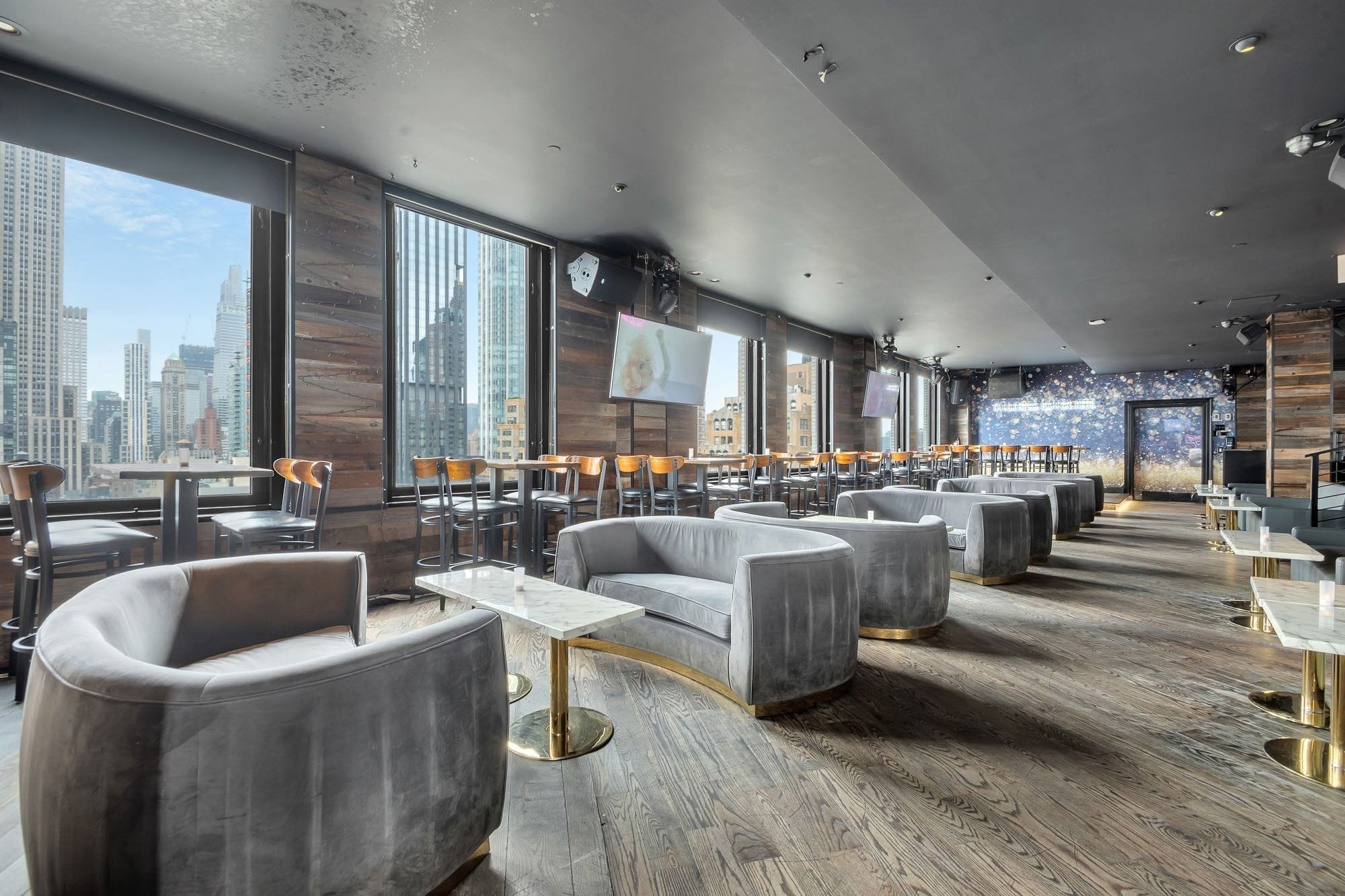 230 Fifth Rooftop Event Venue Rent Manhattan NYC