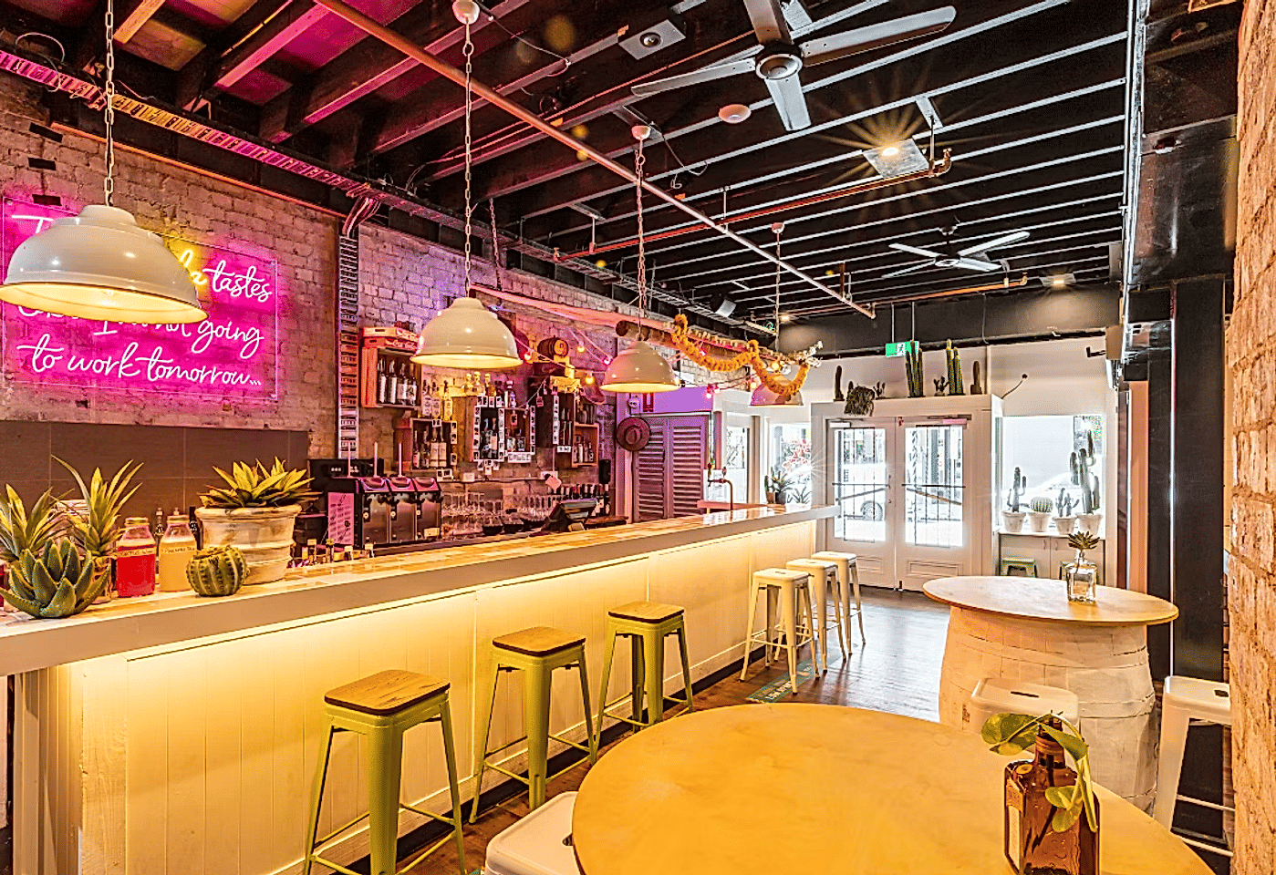 400 Rabbits, The Prince Consort Hotel image 2