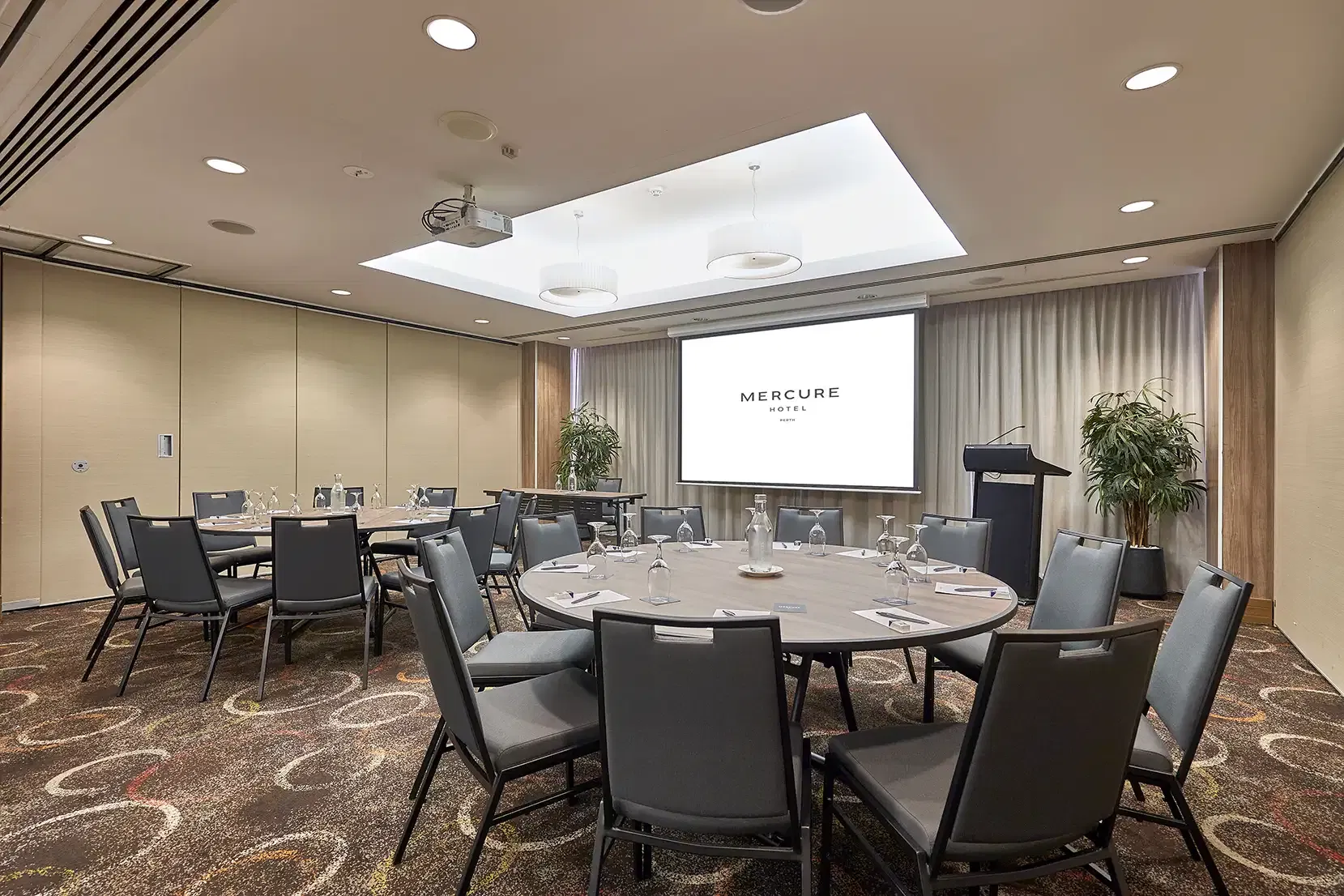Orelia Room, Mercure Perth image 2