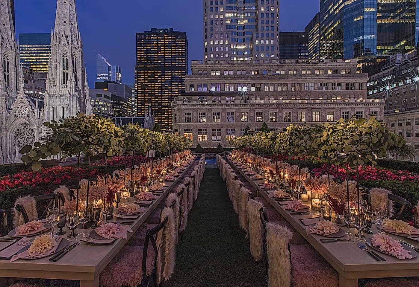 A small wedding venue with a showstopping view: 620 Loft and Garden1