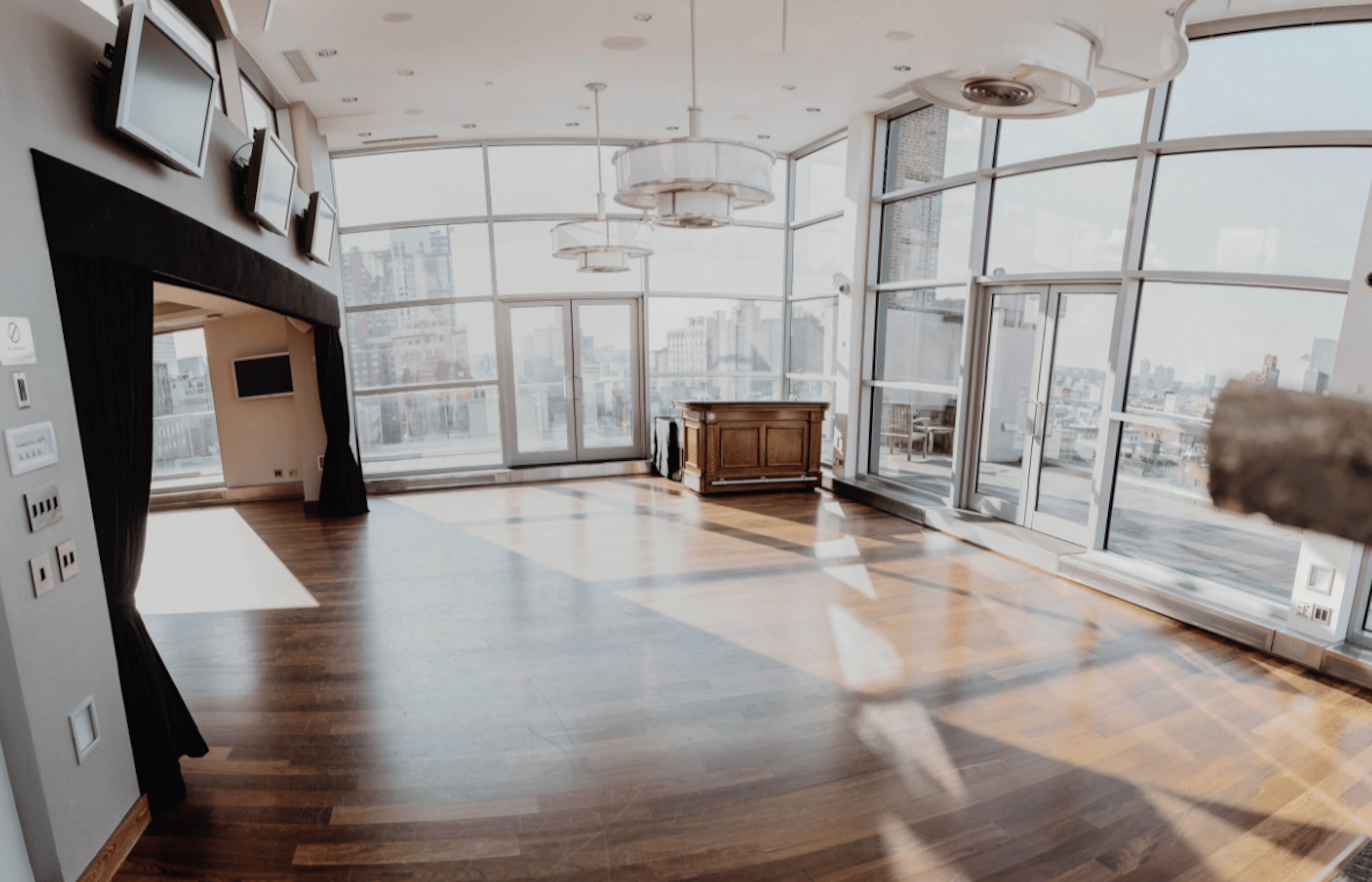 Skyline views without the skyscraper price tag: Penthouse 45 image 3