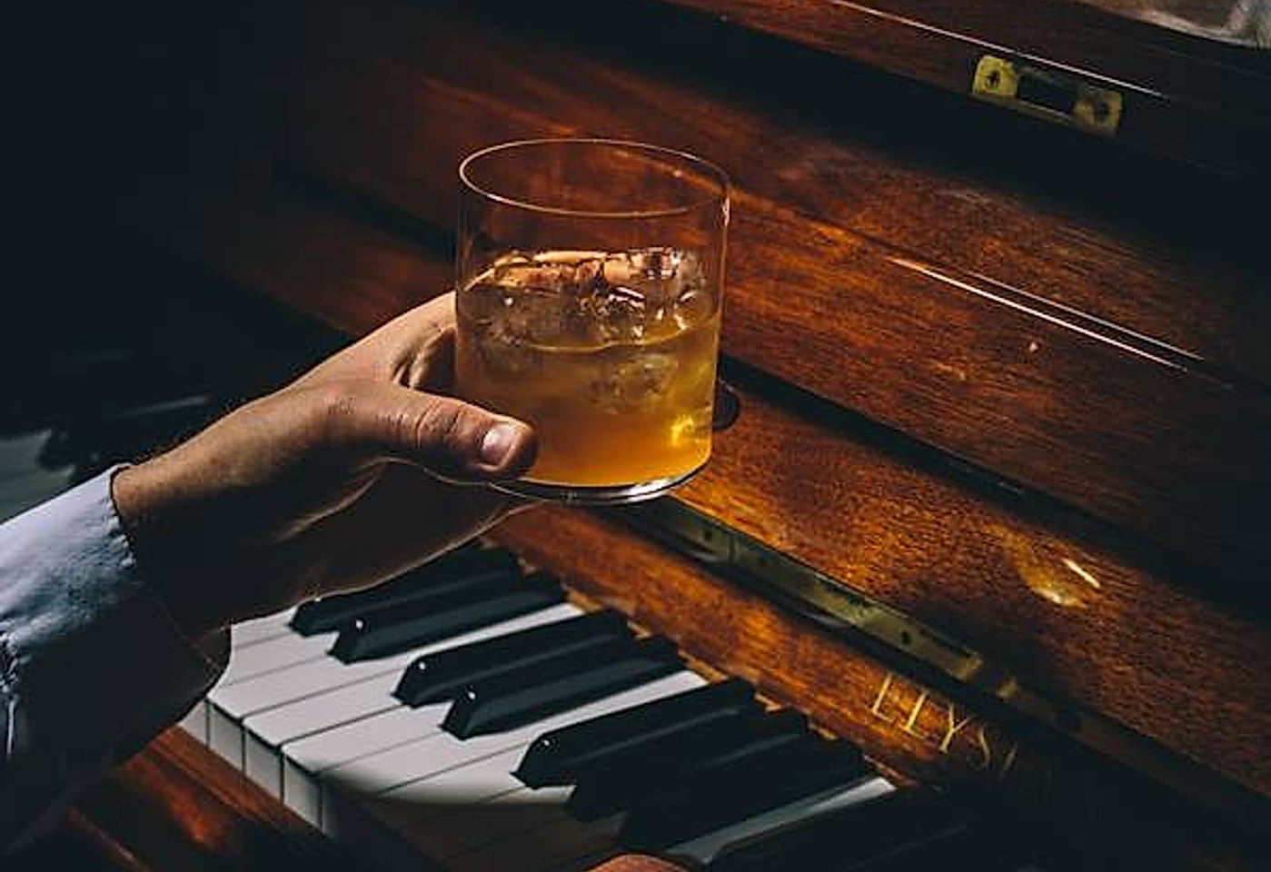 69 colebrooke row cocktail bar angel london cocktail