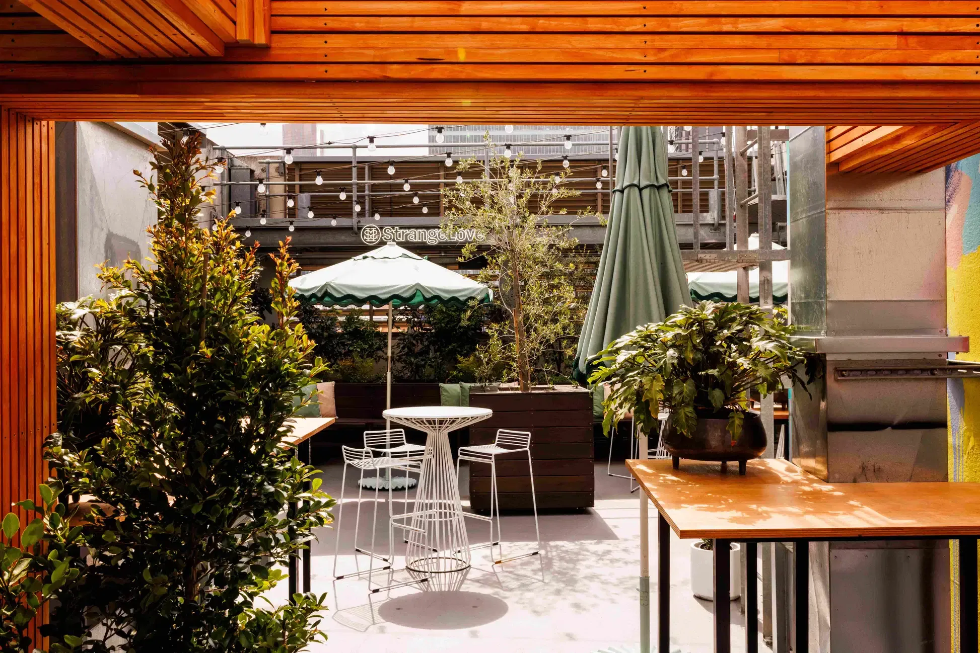 Secret Garden,  QT Melbourne image 2