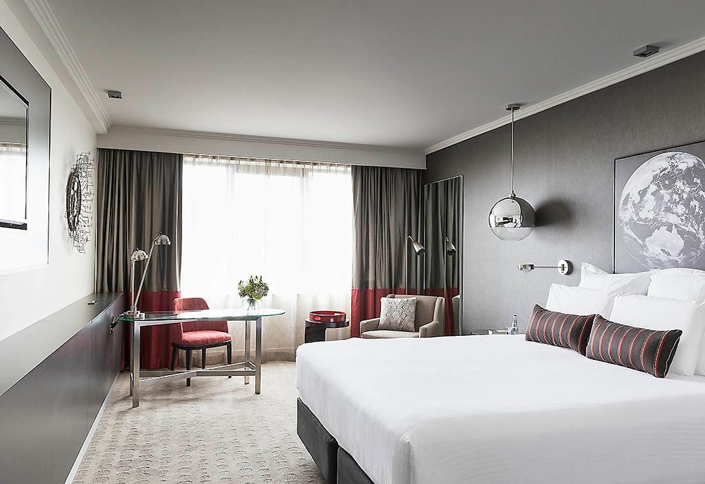 Lake Room, Pullman & Mercure image 3