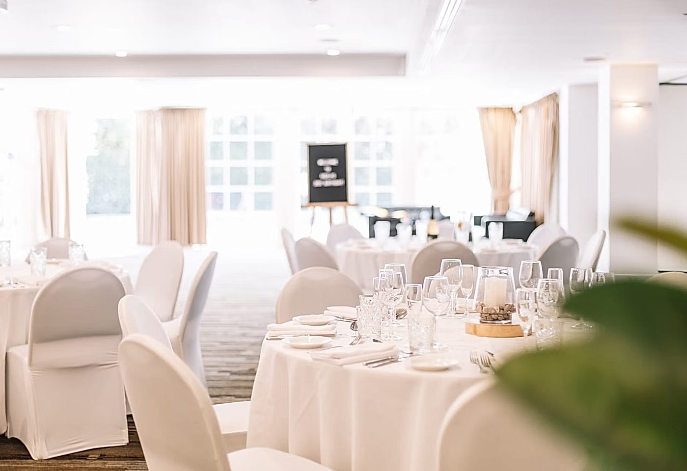 Garden Room, Hinterland Hotel1