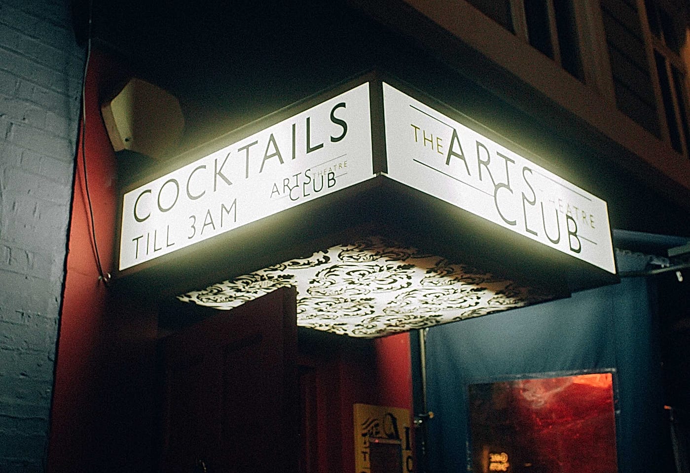 A London bar where you can feel artsy and cool: Arts Theatre Club1