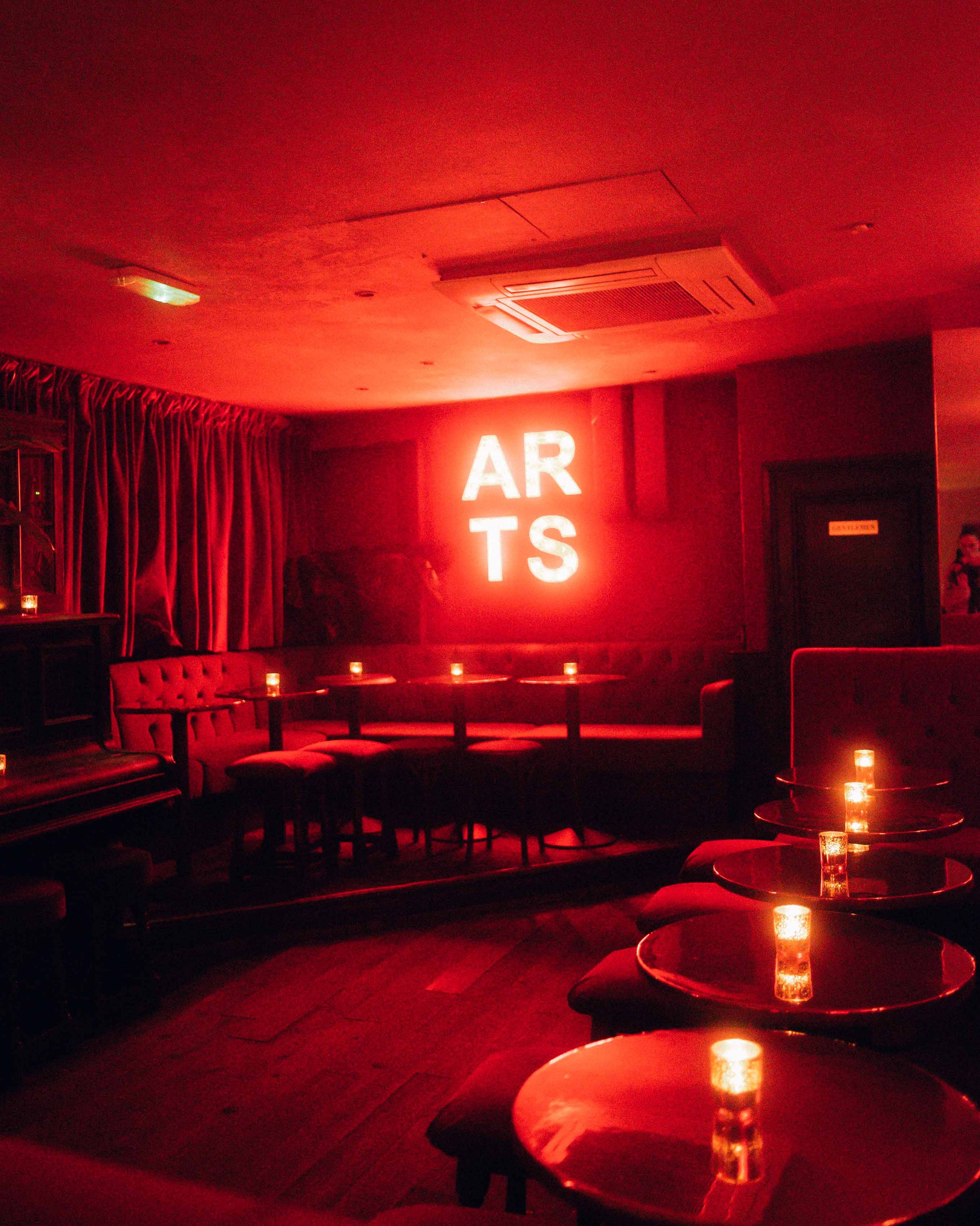 A London bar where you can feel artsy and cool: Arts Theatre Club image 3