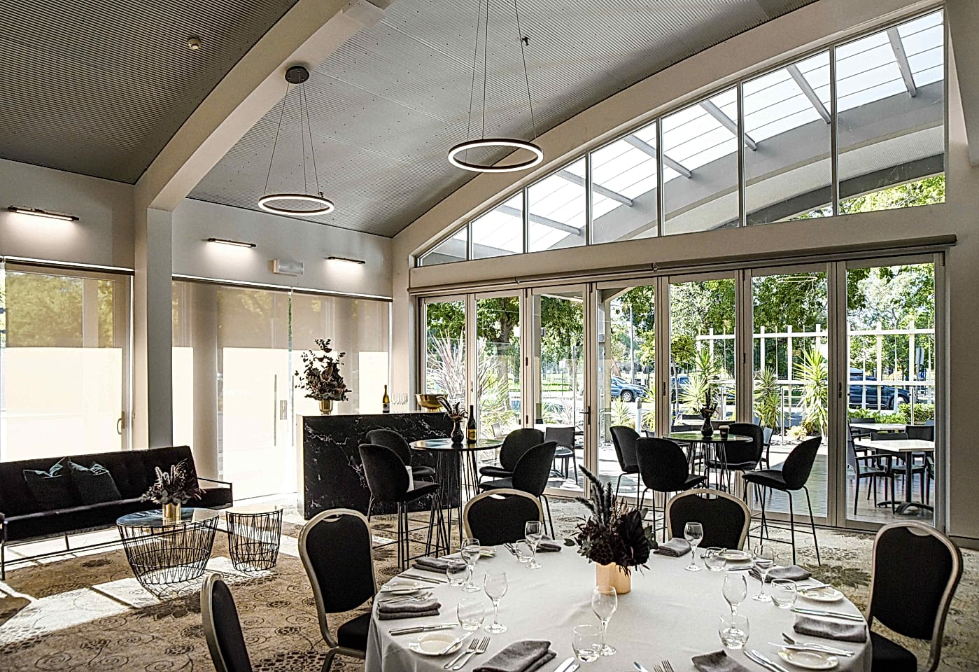 Acacia, The Terrace Hotel Adelaide image 3