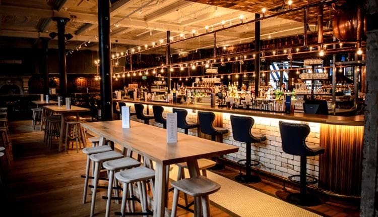 Albert Schloss Manchester Spinningfields bar 1