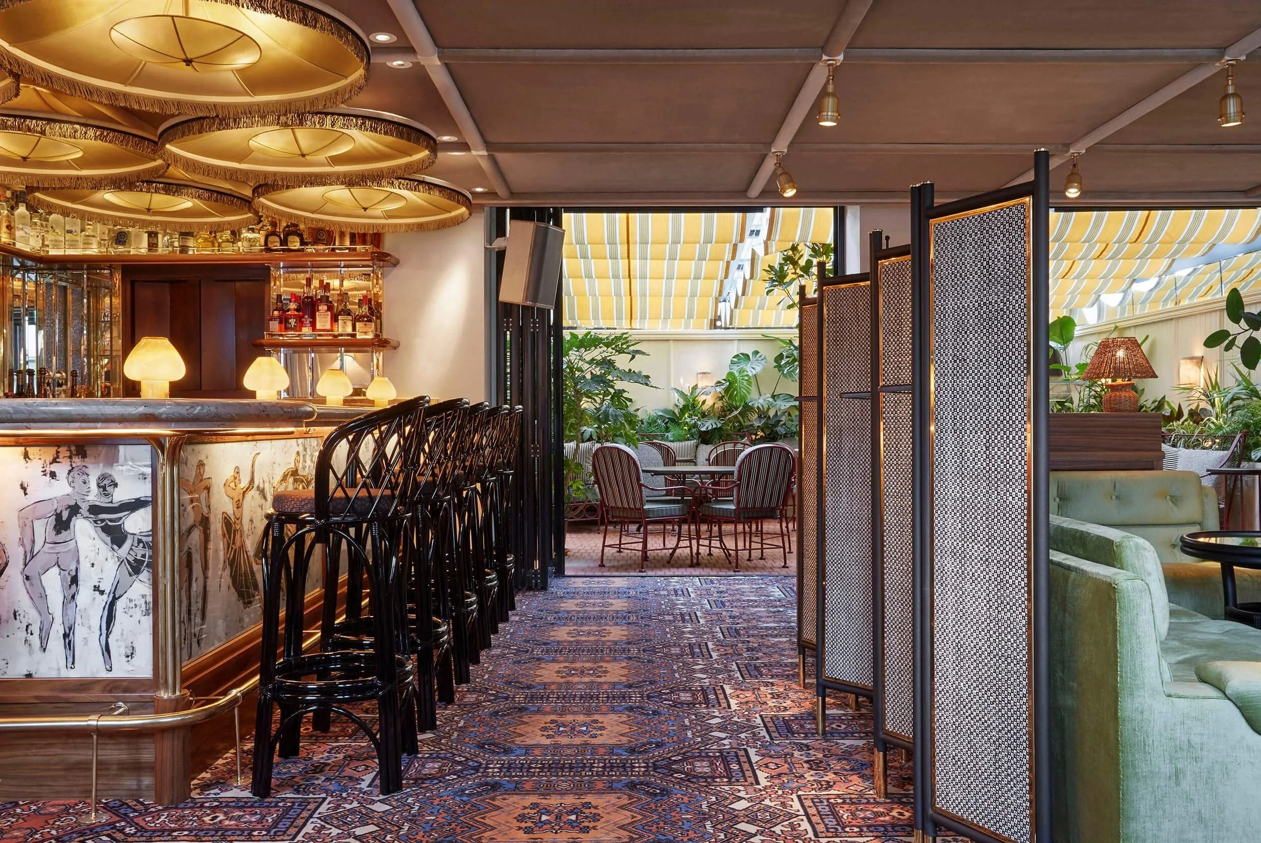 Alligator bar covent garden