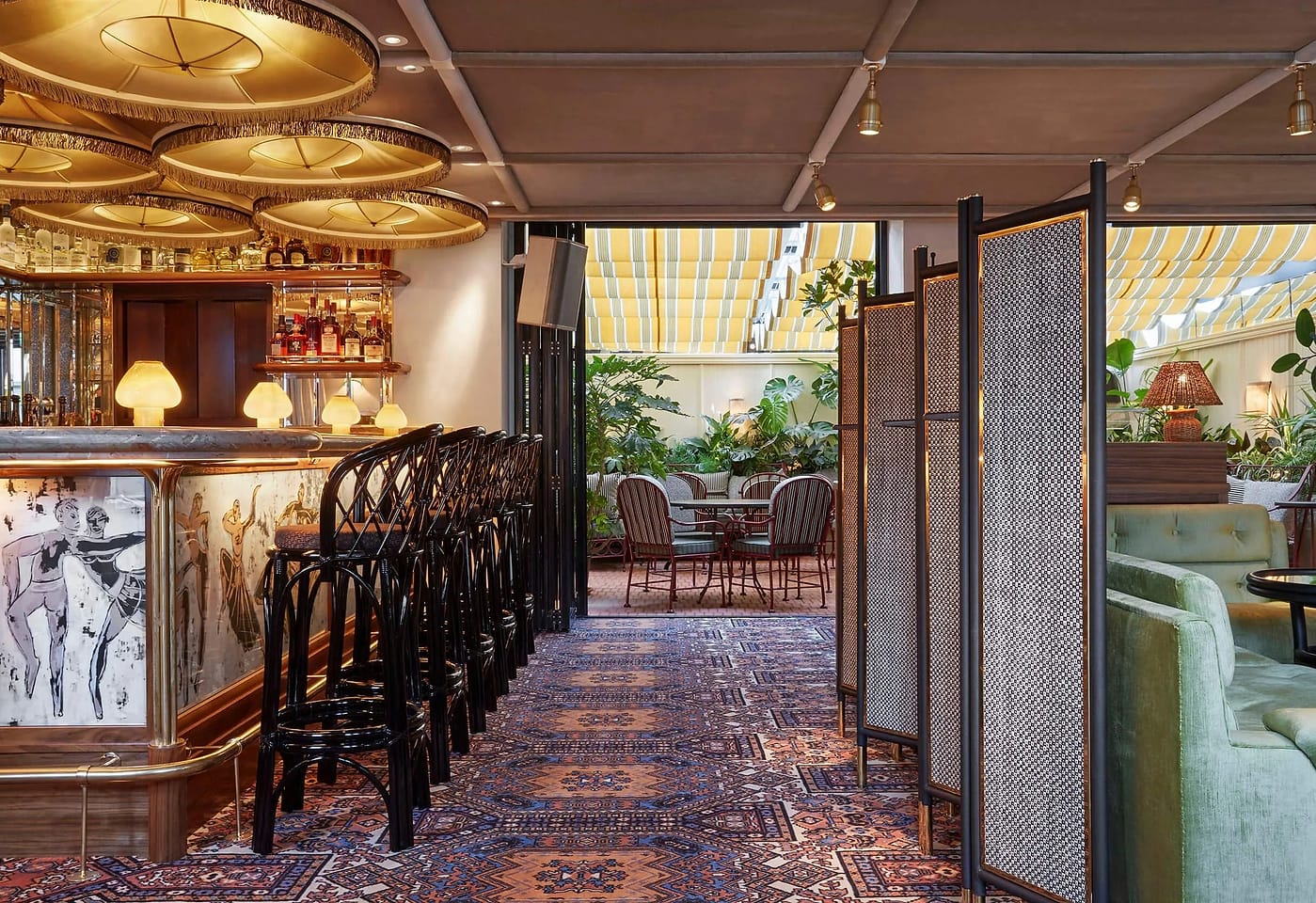 Alligator bar covent garden