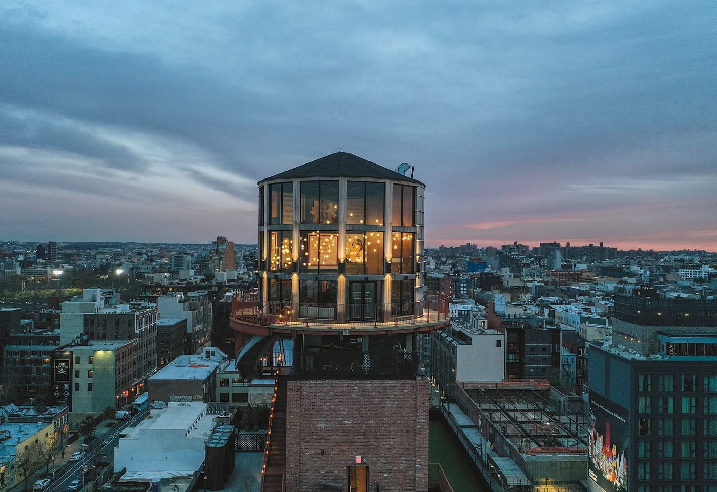 Flexible meetings and rooftop charm: Arlo Williamsburg image 2