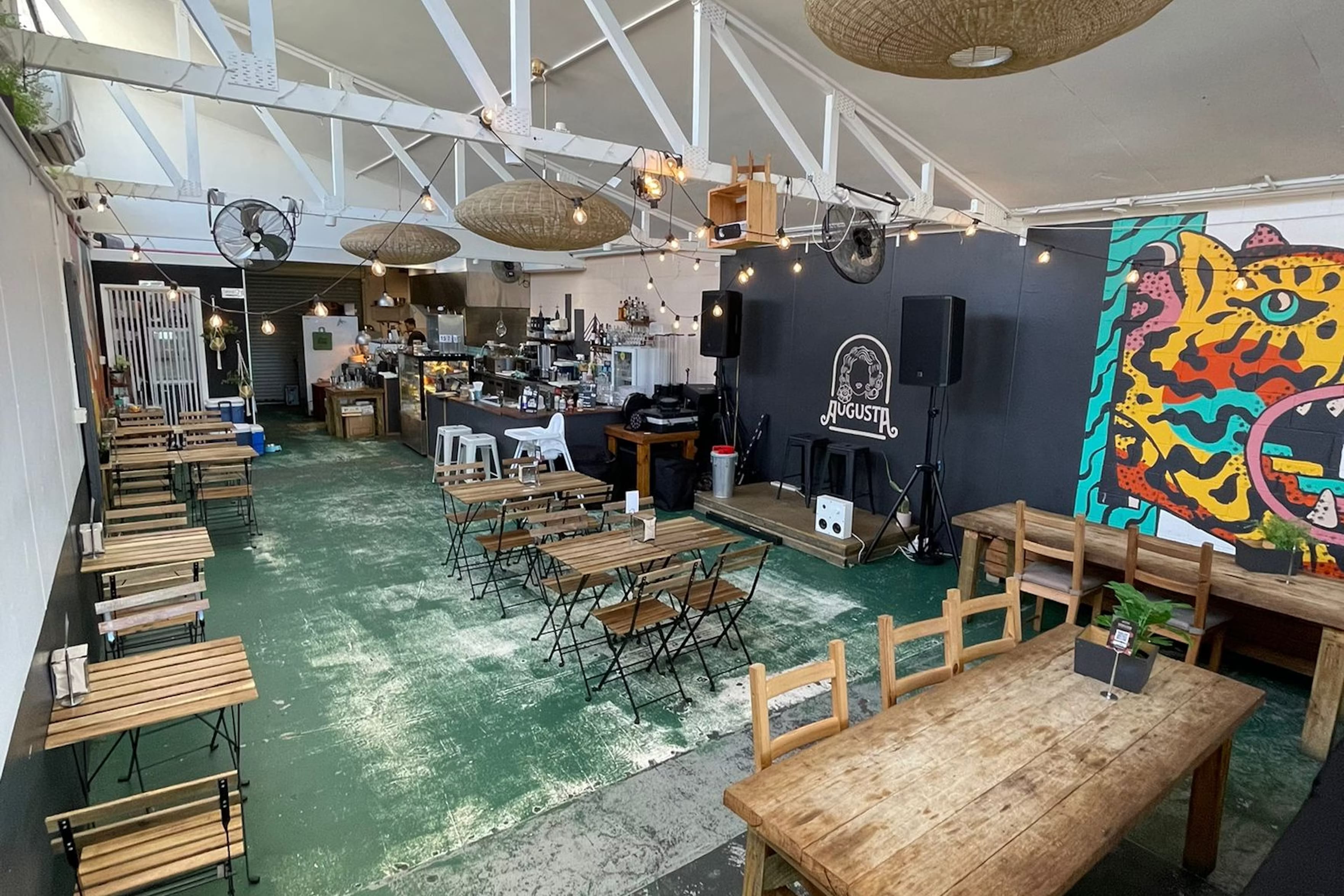 Augusta, Exclusive Hire1