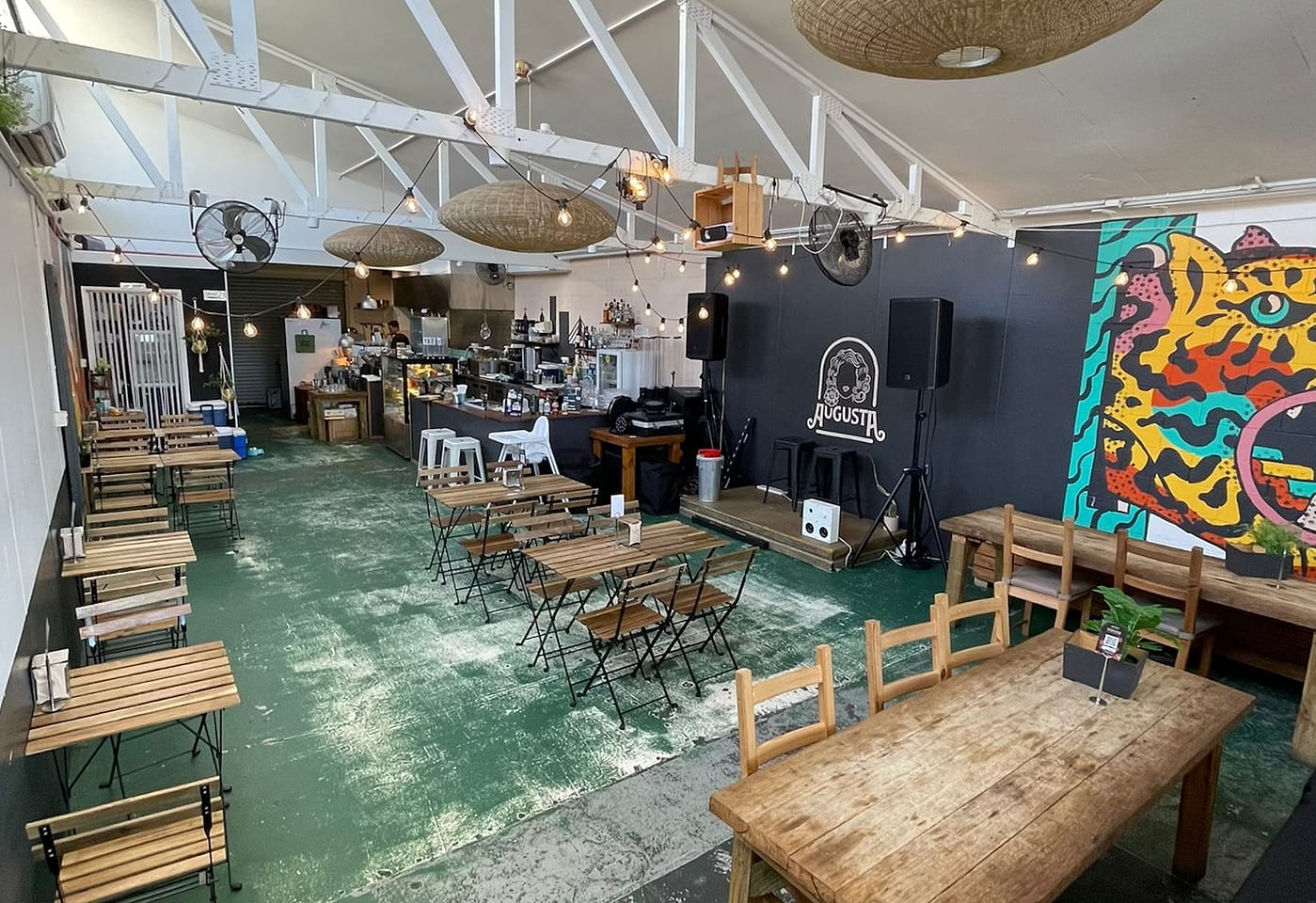 Augusta, Exclusive Hire1