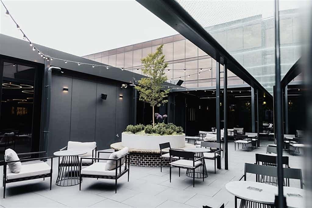 Avery Terrace, Mercure Melbourne Doncaster image 2