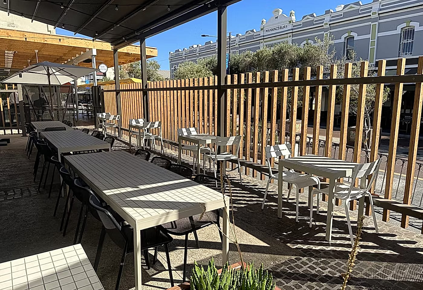 Warders Hotel | Sailing for Oranges | Venue Hire Perth | 1