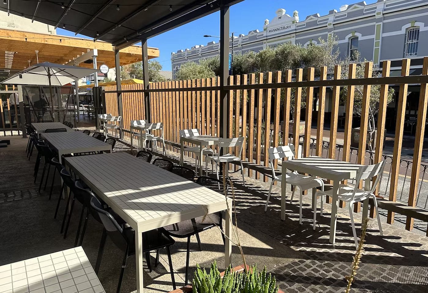 Warders Hotel | Sailing for Oranges | Venue Hire Perth | 1