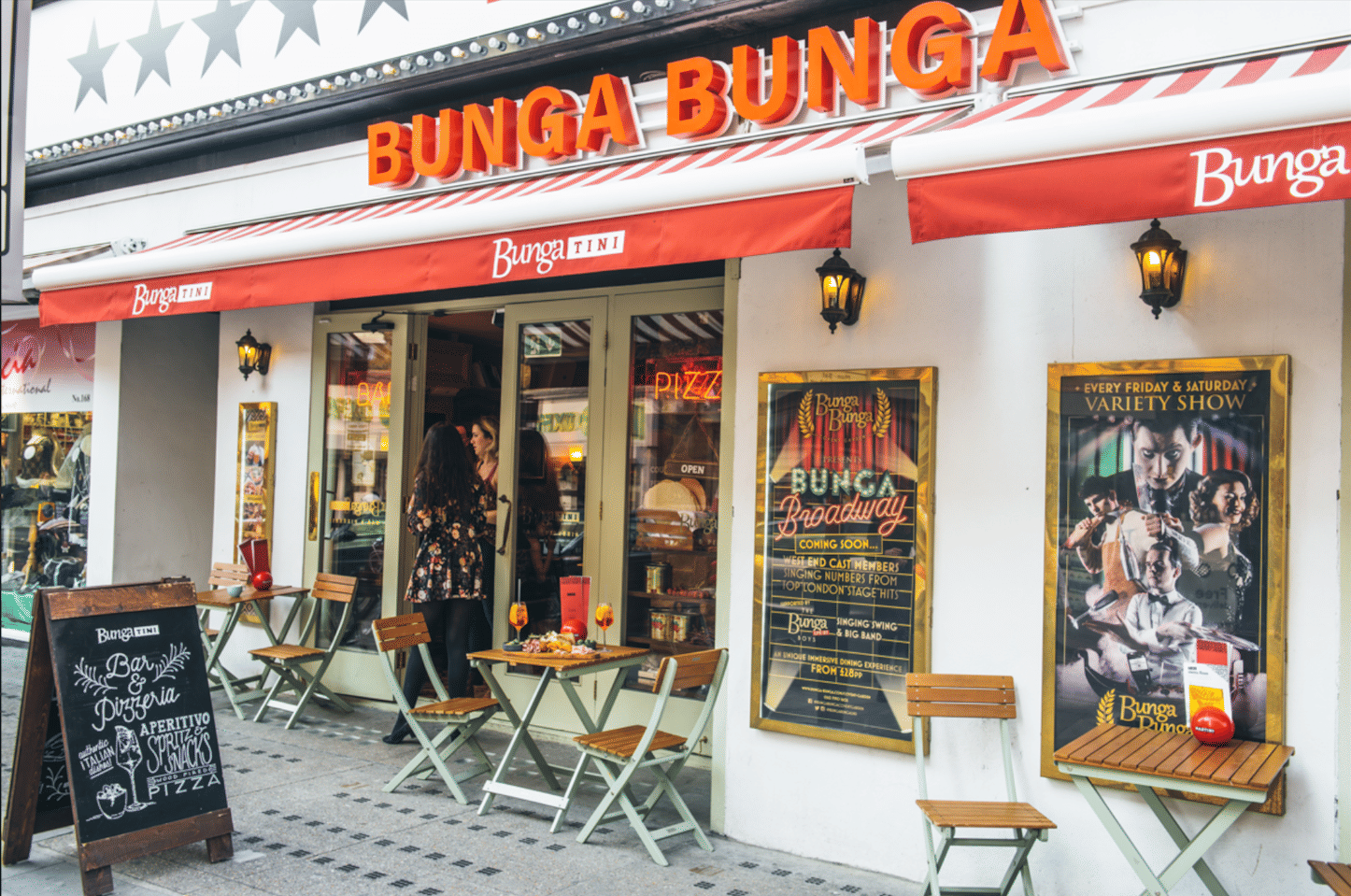 Bar Bunga Christmas Team Activity