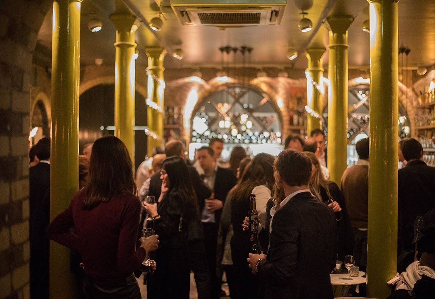 Baranis bar Embankment