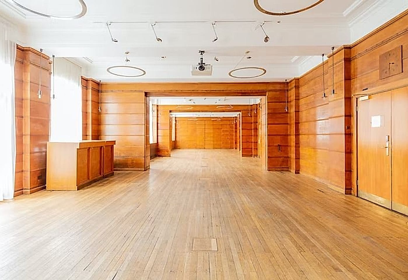 Bethnal Hall, Town Hall Hotel london conference rooms