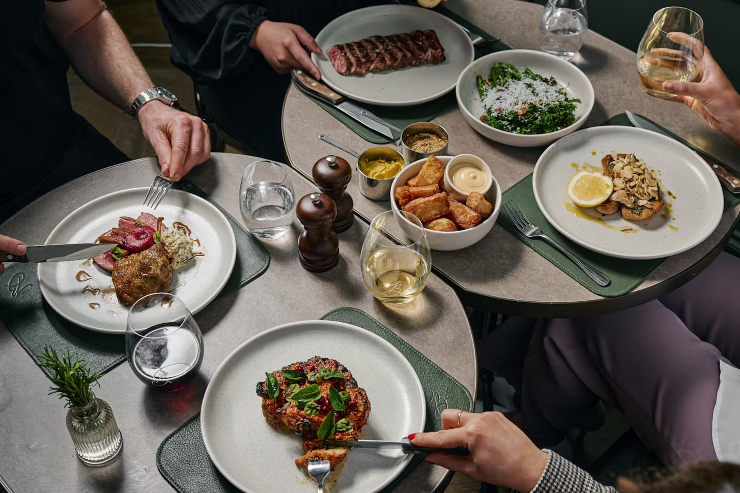 Bossley Bar & Restaurant | steak and chicken dishes | Venue Hire Melbourne | 3