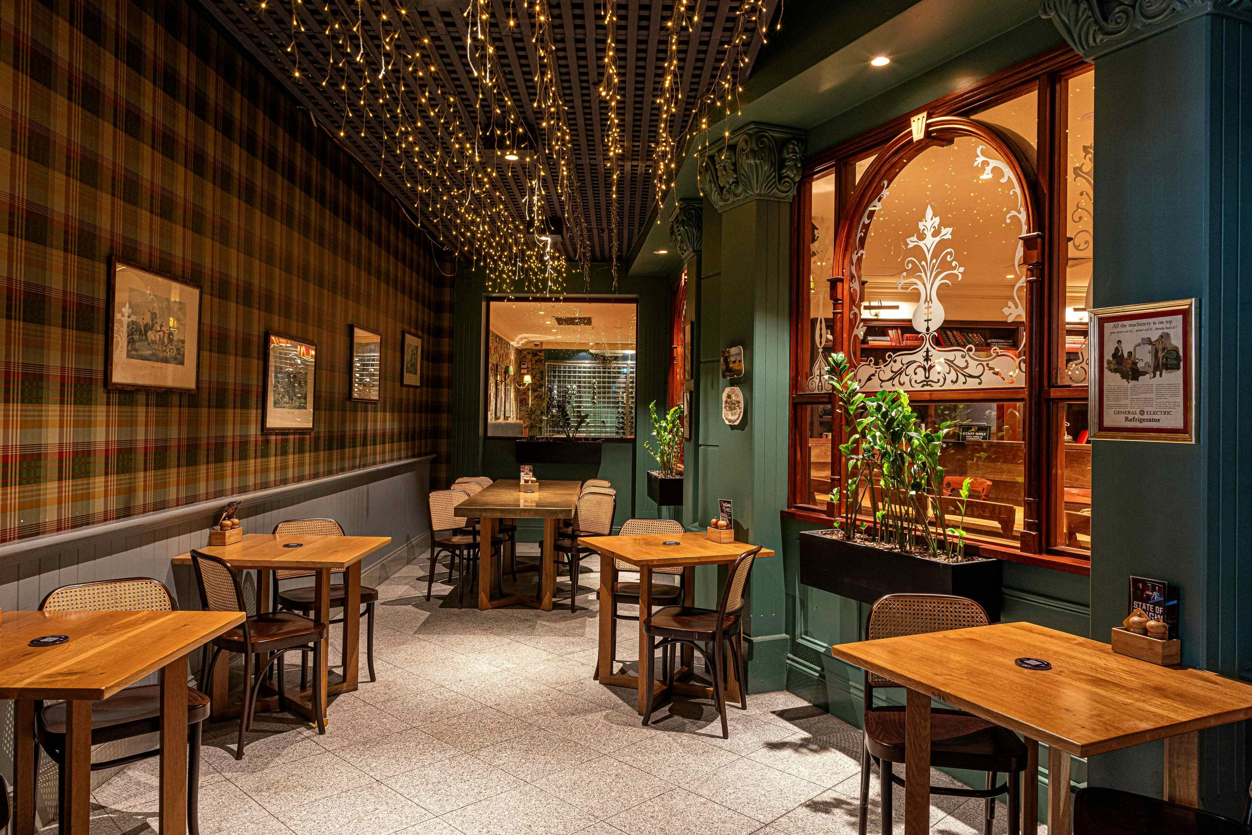 Pig 'N' Whistle Indooroopilly | Exclusive Hire Bottle Lane | Venue Hire Brisbane | 3