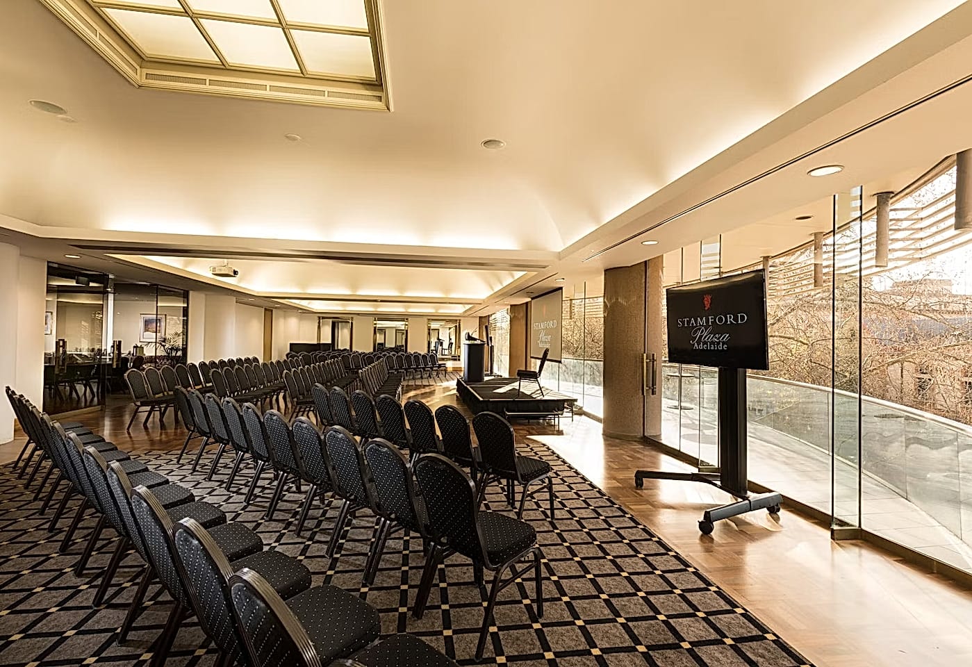 Boulevard Room, Stamford Plaza Adelaide image 3