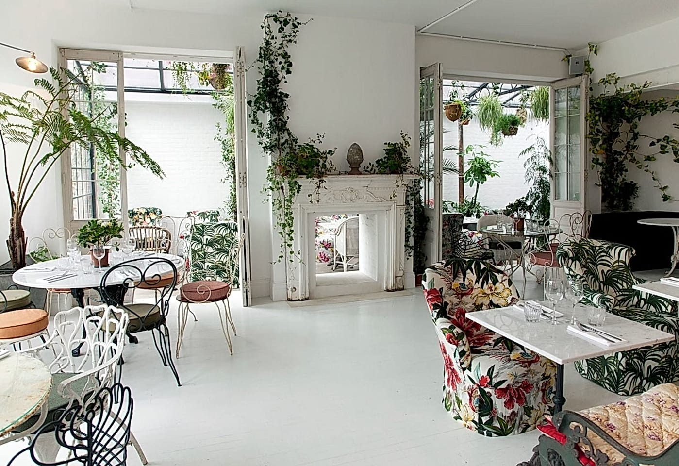 Bourne & Hollingsworth exhibition spaces London