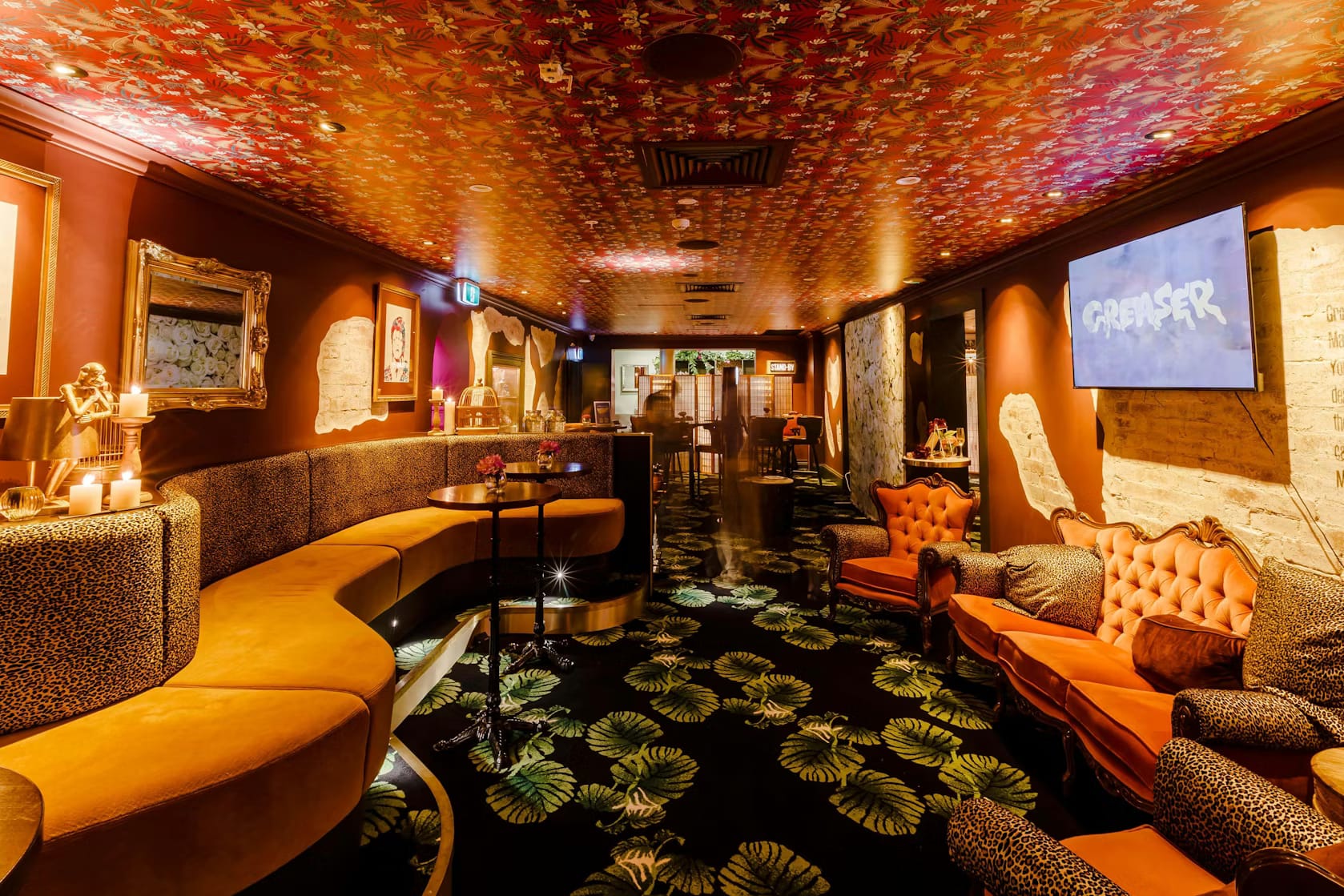 Bowie Rooms, The Prince Consort Hotel image 2