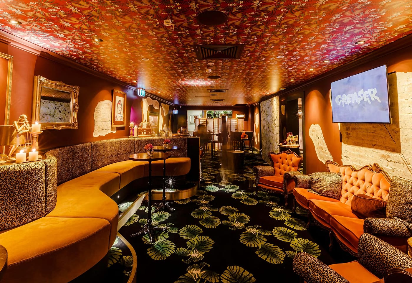 Bowie Rooms, The Prince Consort Hotel image 2