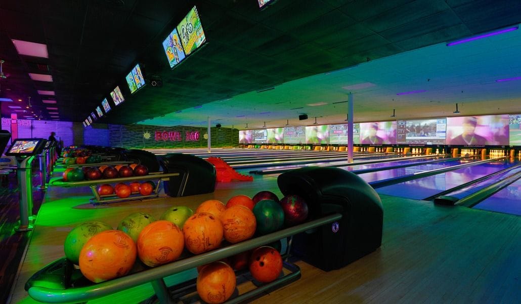 An NYC bowling venue without the bells and whistles: Bowl360 1