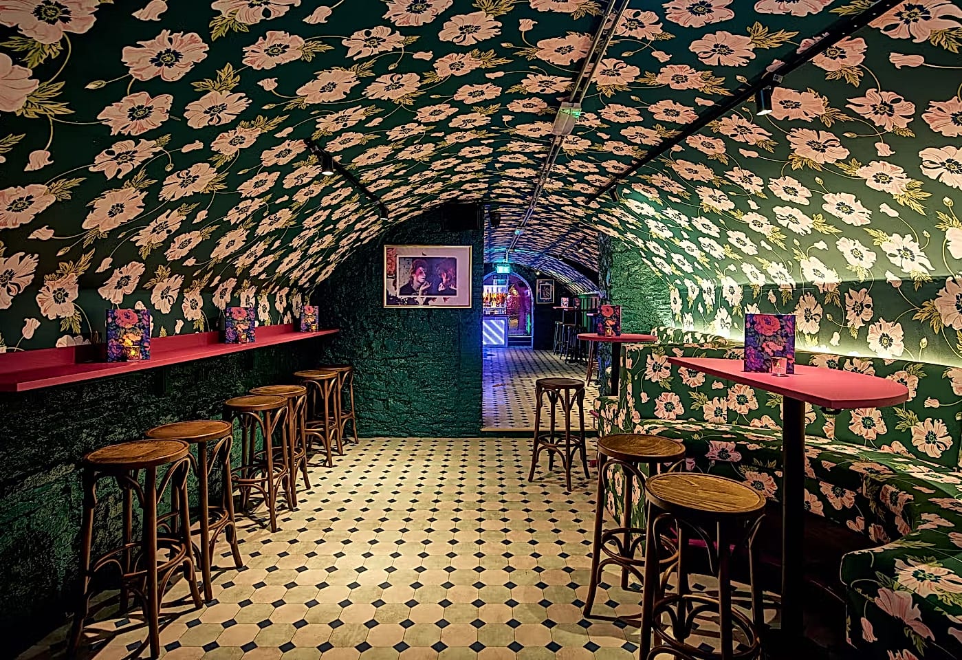 Bristol secret bar blame gloria