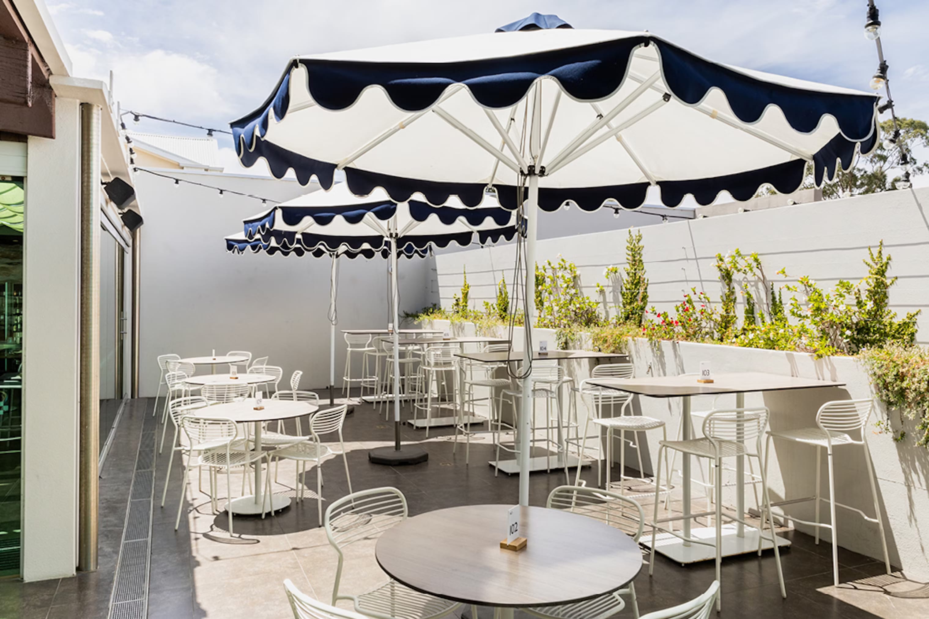 The Courtyard Oasis, Brompton Hotel image 3