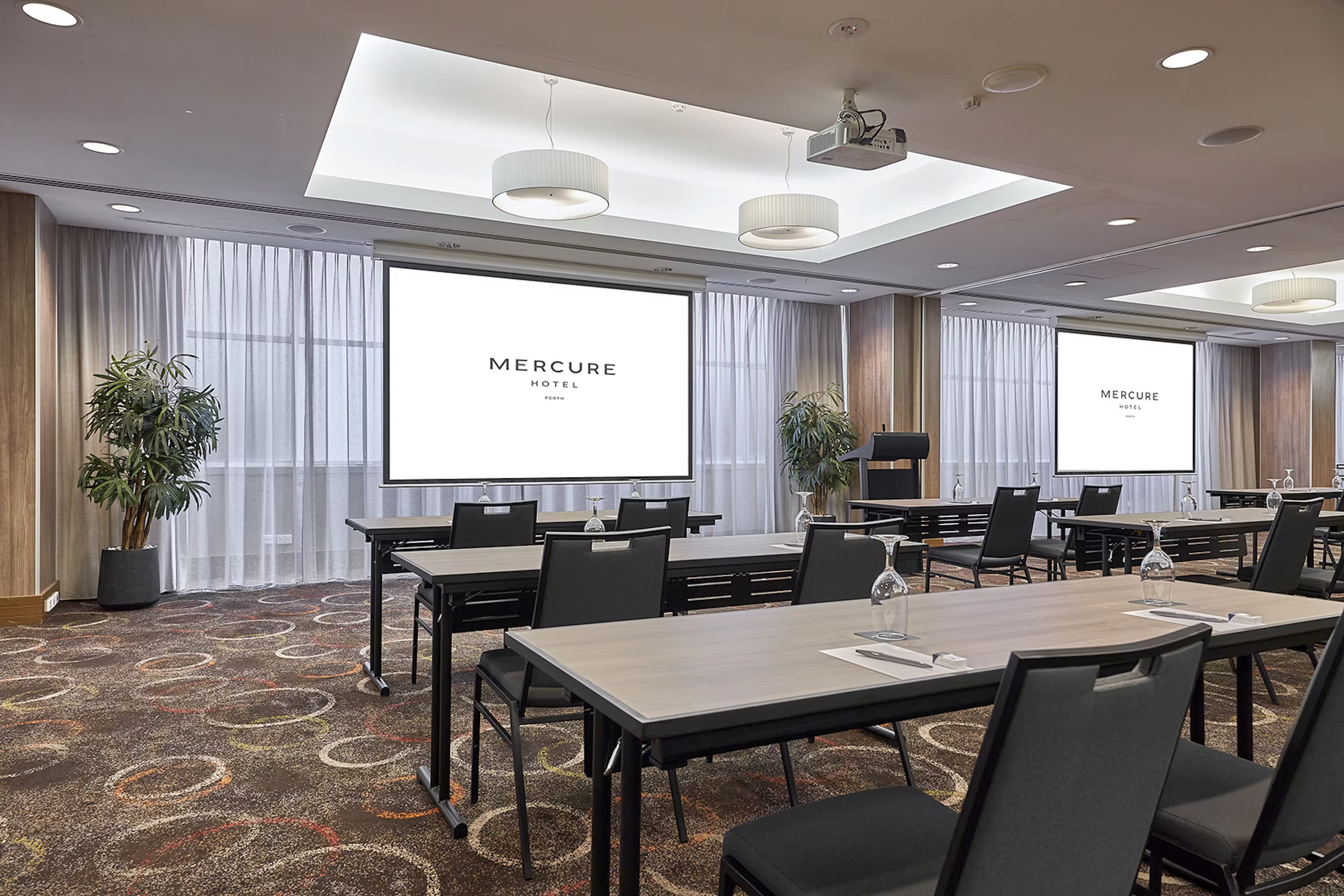 Georgiana, Mercure Perth1