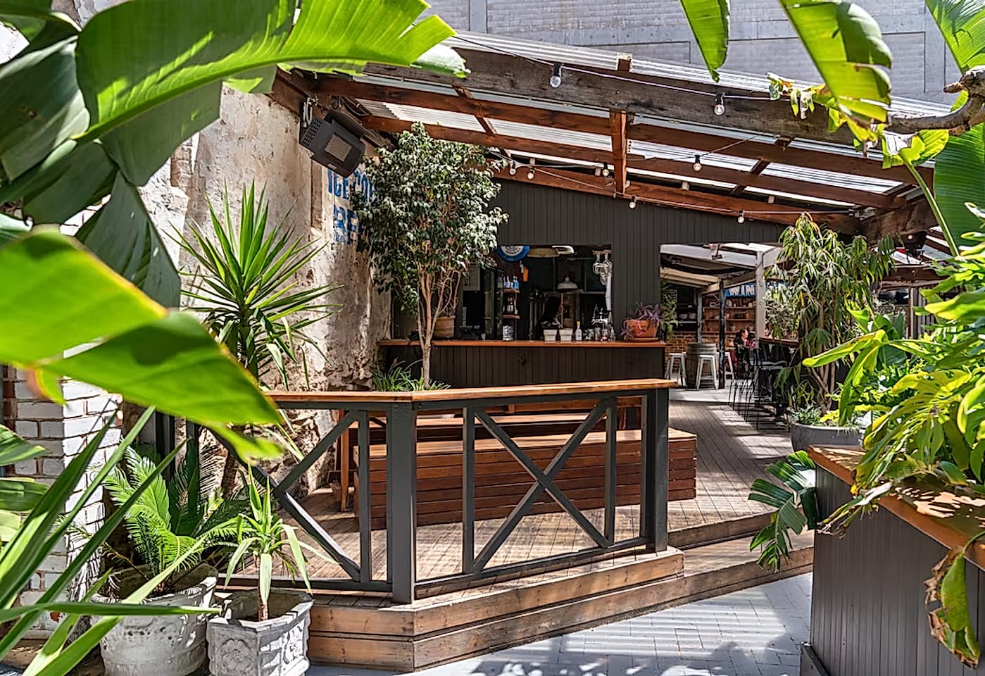 Chateau Apollo | Roxie's Garden | Venue Hire Adelaide | 3