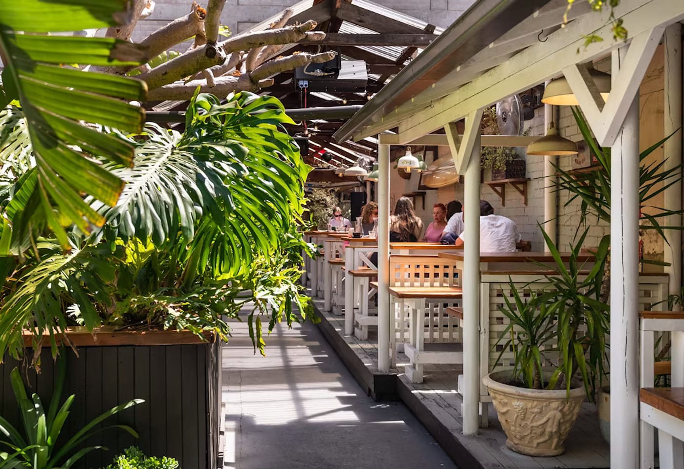 Chateau Apollo | Roxie's Garden | Venue Hire Adelaide | 1