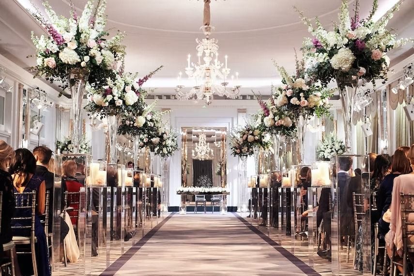 A London ballroom known for its Art Deco architectural design: Ballroom and Mirror Room, Claridge's image 3