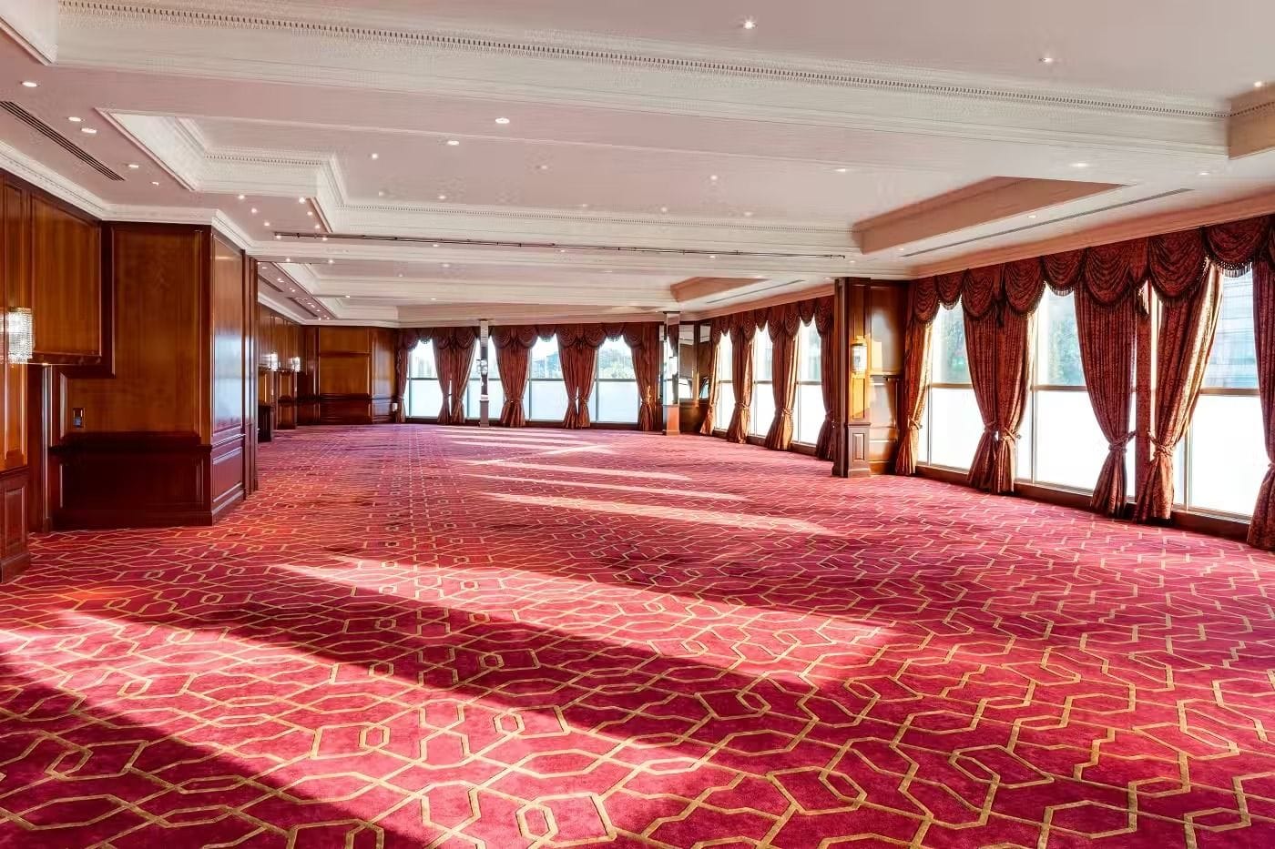 Commonwealth Suite , Radisson Blu Edwardian Heathrow Hotel & Conference Centre london conference hotels