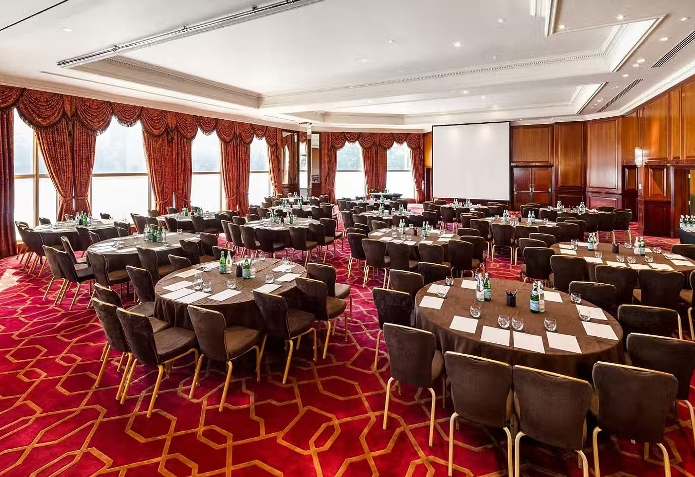 Commonwealth Suite , Radisson Blu Edwardian Heathrow Hotel & Conference Centre london conference hotels