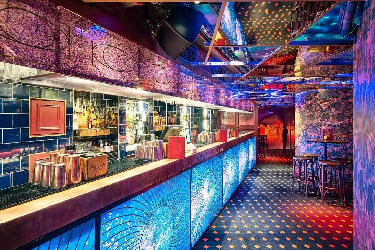 The colourful cocktail bar beneath Covent Garden, The Escapologist