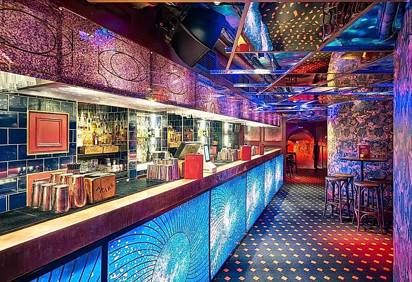 The colourful cocktail bar beneath Covent Garden, The Escapologist