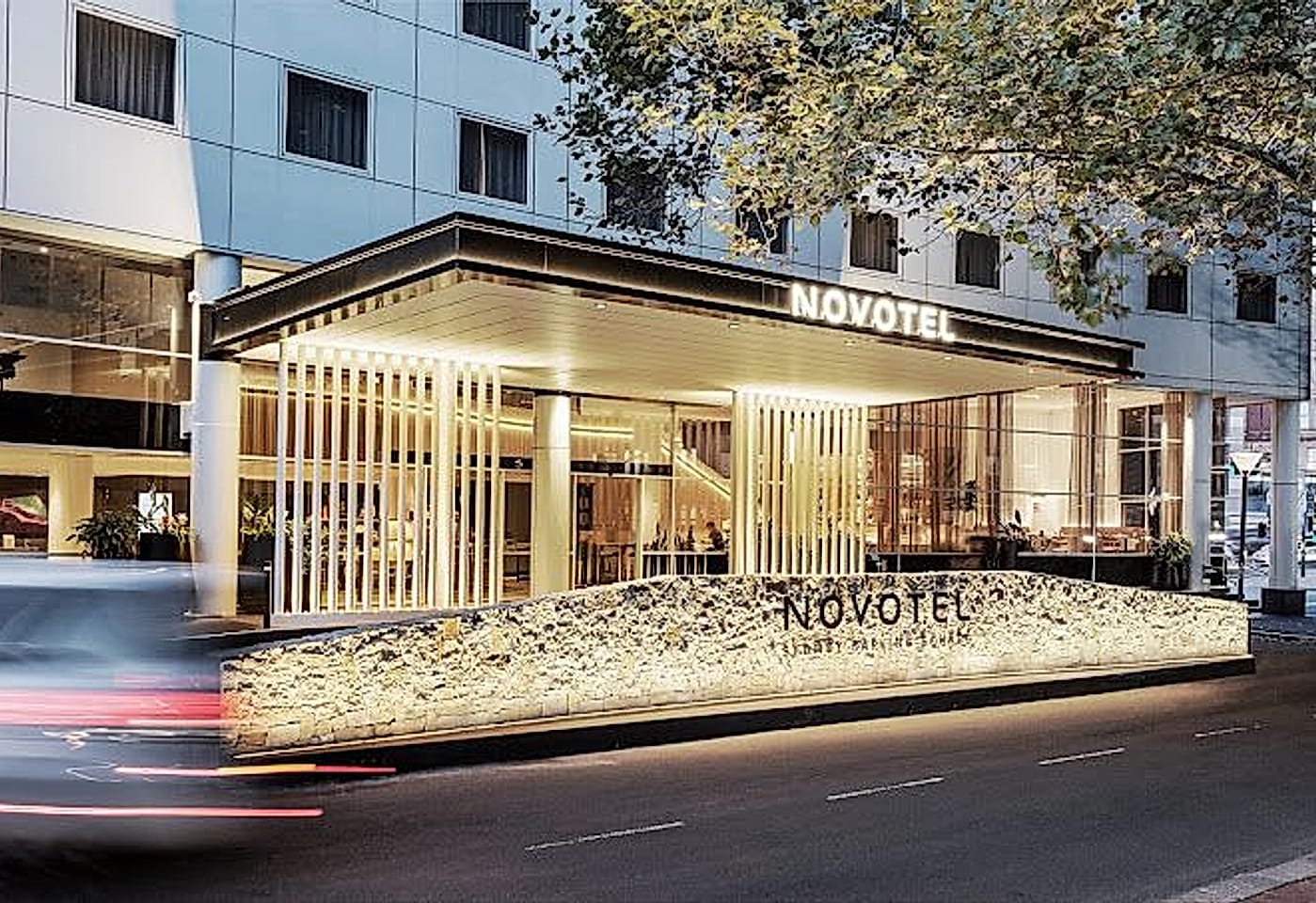 Darling Harbour Room, Novotel Sydney Darling Square1