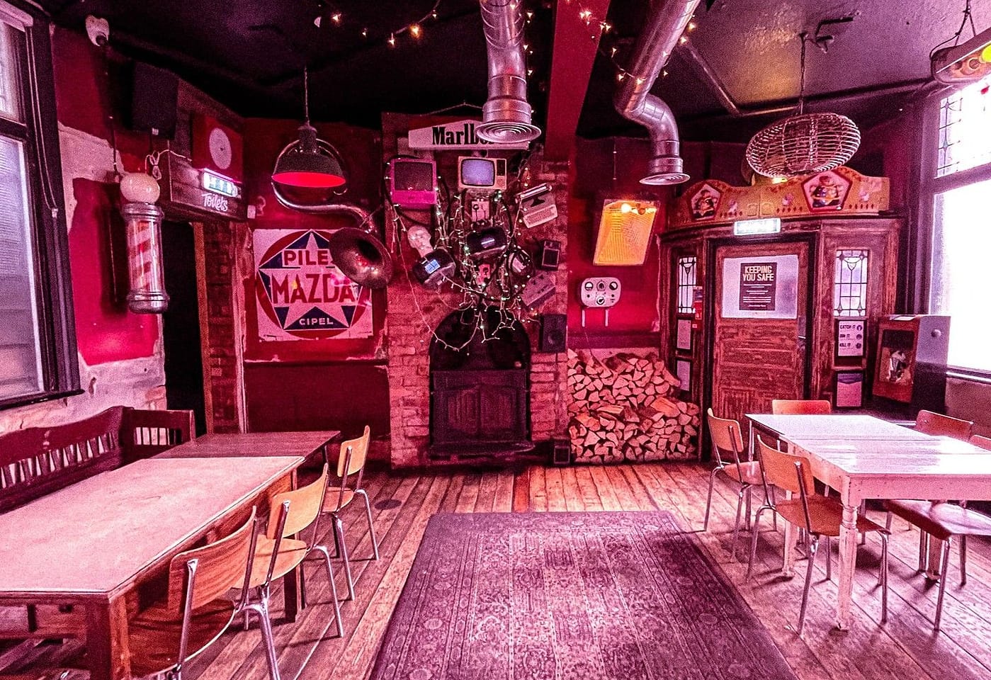 Bars in Digbeth Birmingham - DeadWax is all about the vinyl